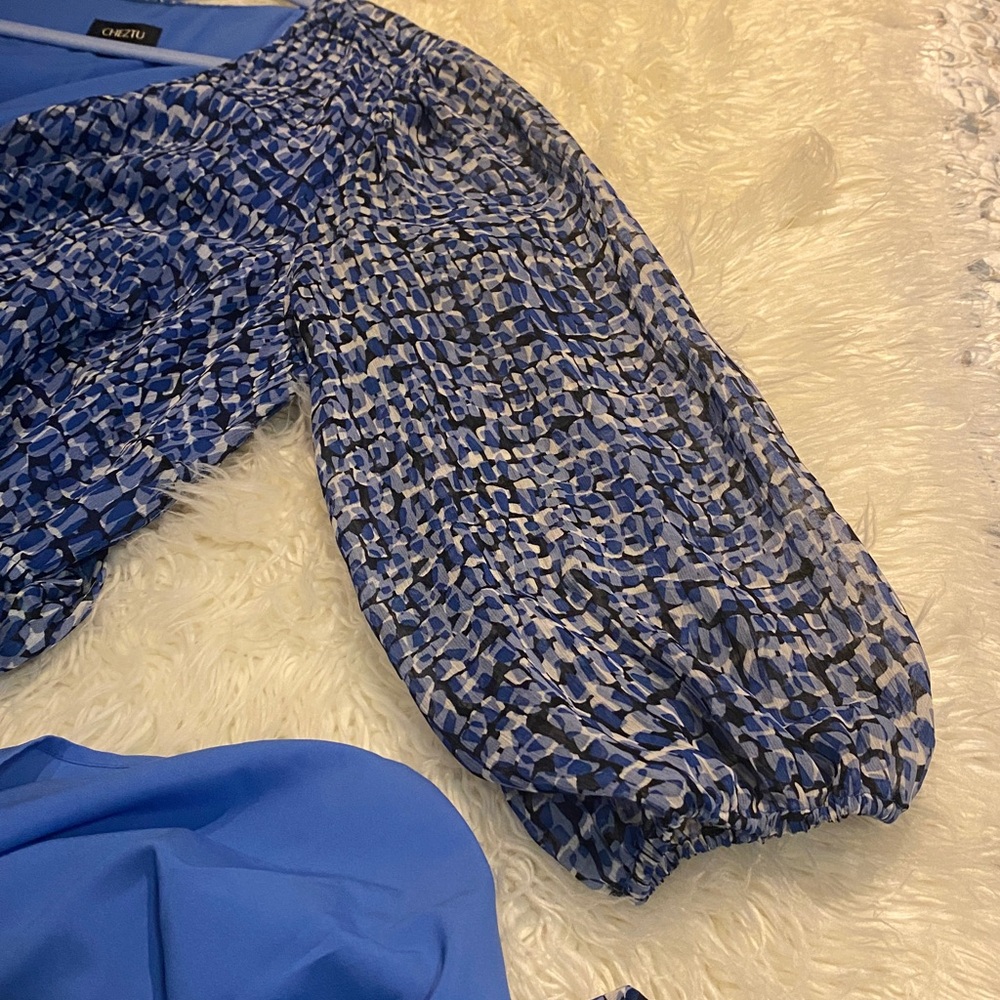 Blue Patterned Dress 🦋 - Picture 6 of 7